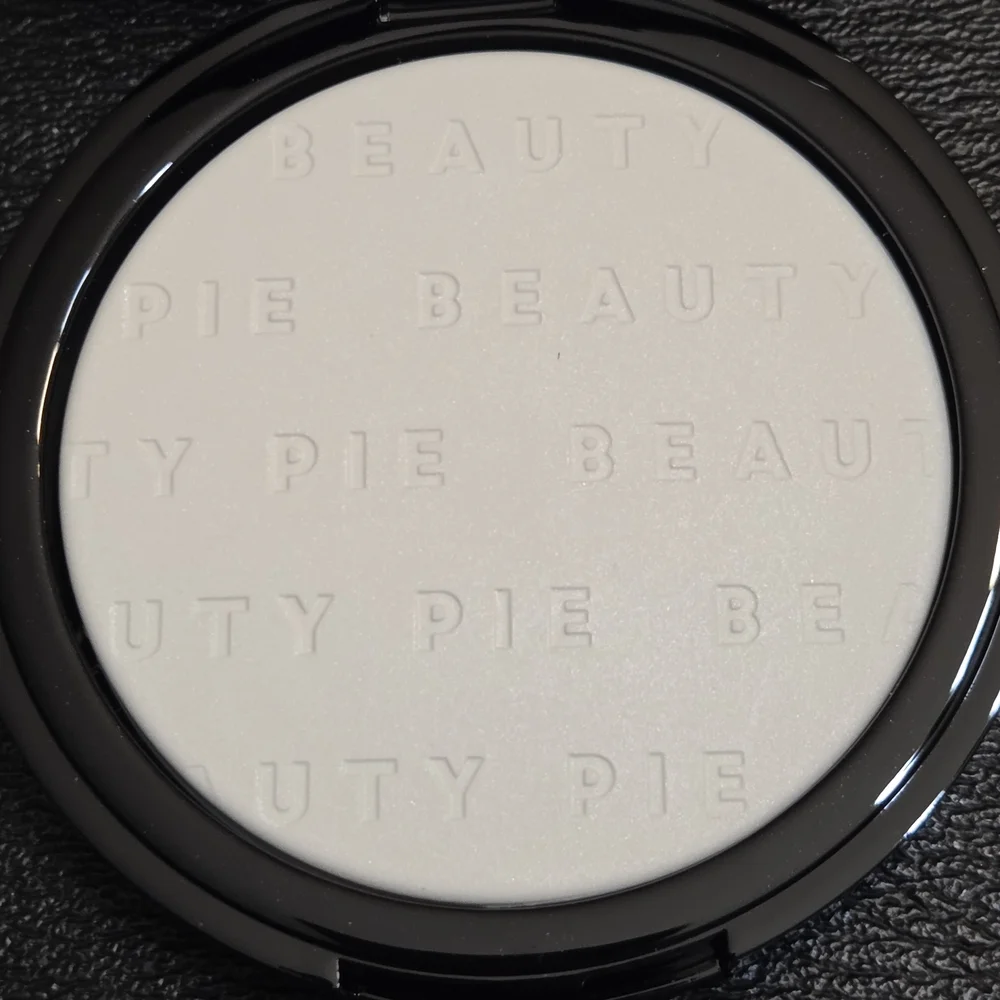 Beauty Pie Made in Italy One Powder Wonder Perfecting Powder